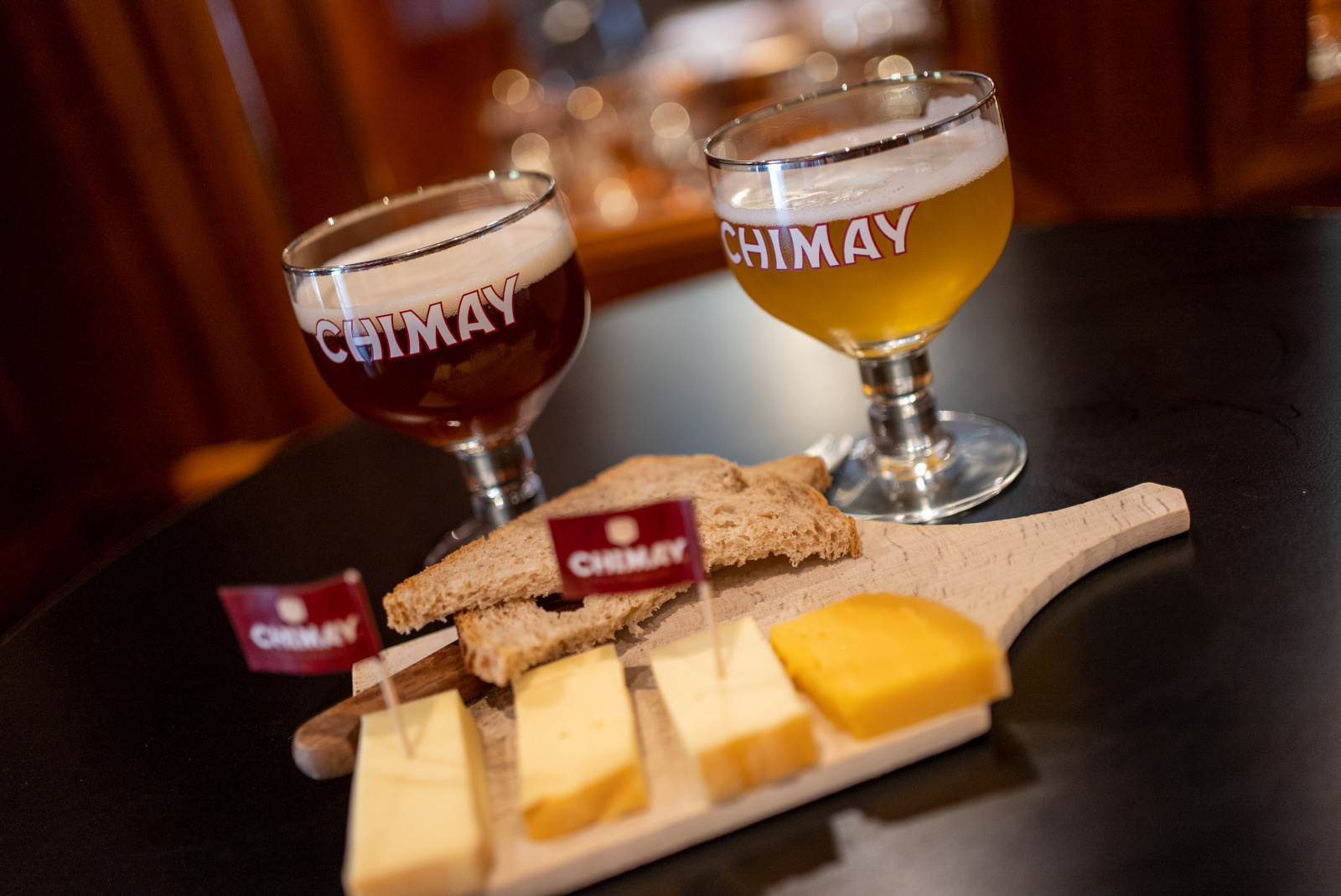Plateau de fromages et bieres a Chimay